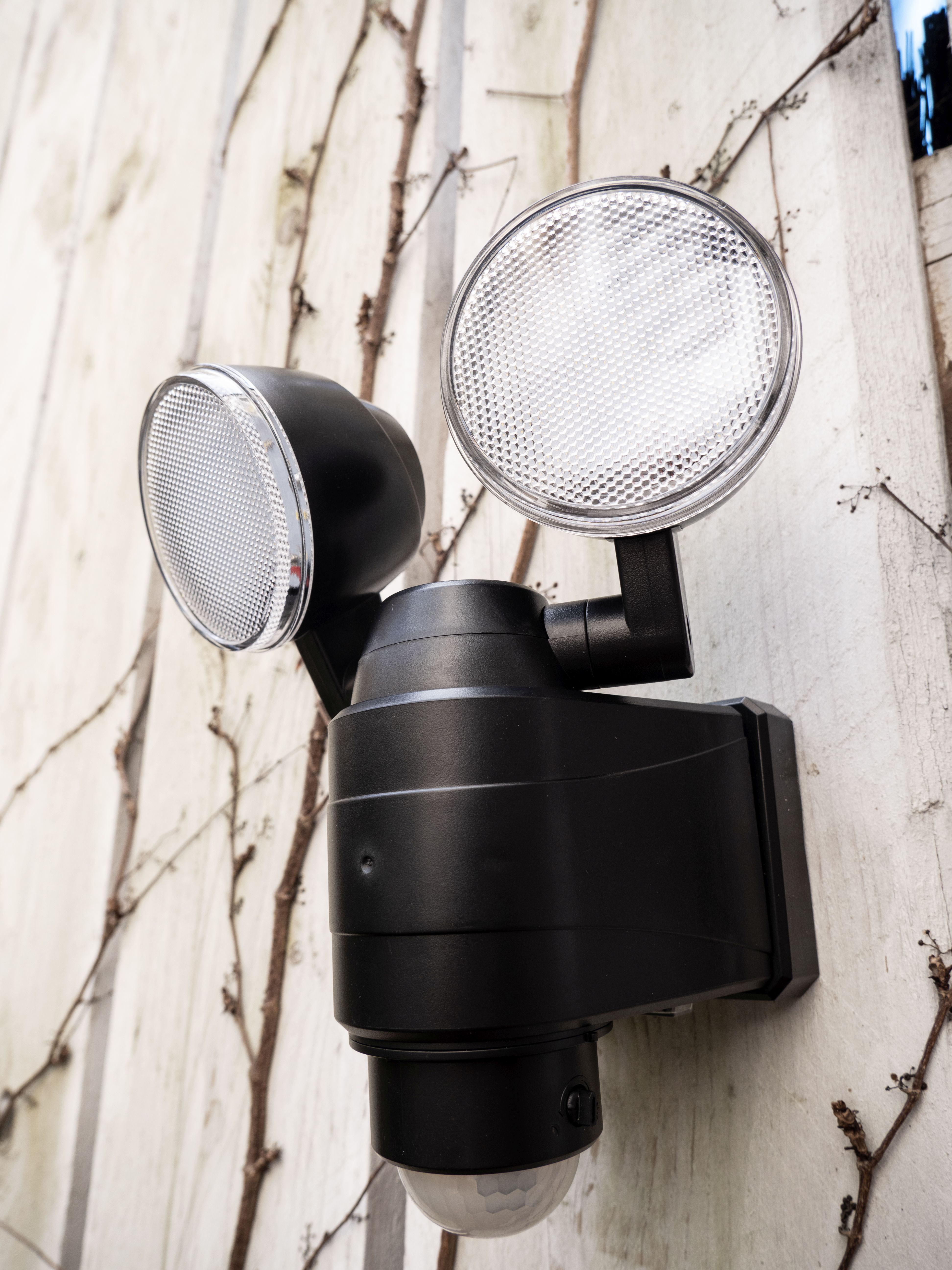 PROYECTOR SOLAR 2 FOCOS DE.MOV 700LM IP44 XANLITE EG-PRS700D